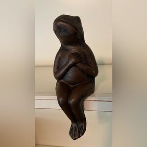 Cast Iron Enraptured Frog 🐸 Ready to Sit on Your Shelf and Adore You!
